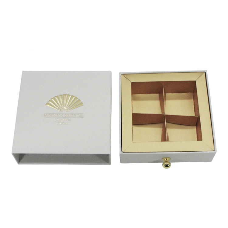 white square box with 4 grid insert